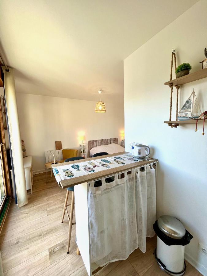 Salm, Coquet Studio Avec Balcon Уистреам Экстерьер фото